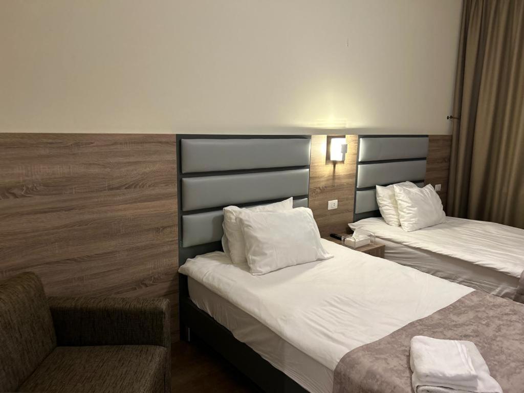 Iris Flower Hotel Джеззин Экстерьер фото